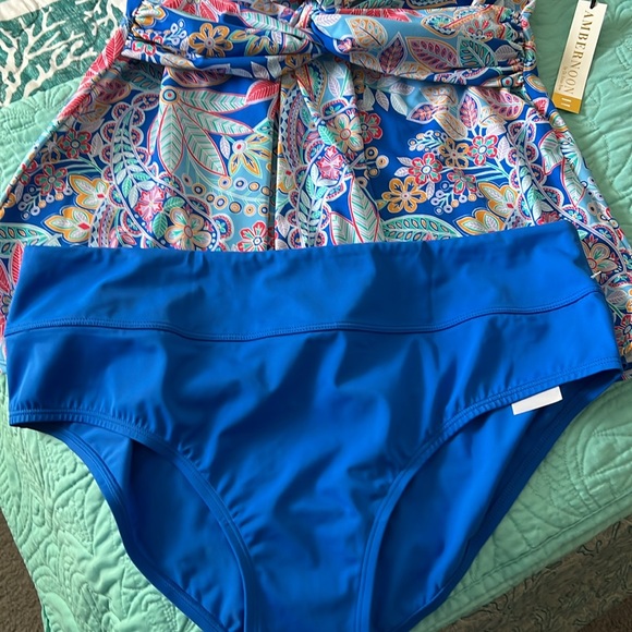Ambernoon bathing suit - Picture 2 of 5